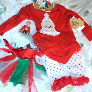 Baby essentials Christmas santa baby girl outfit size 6 months
